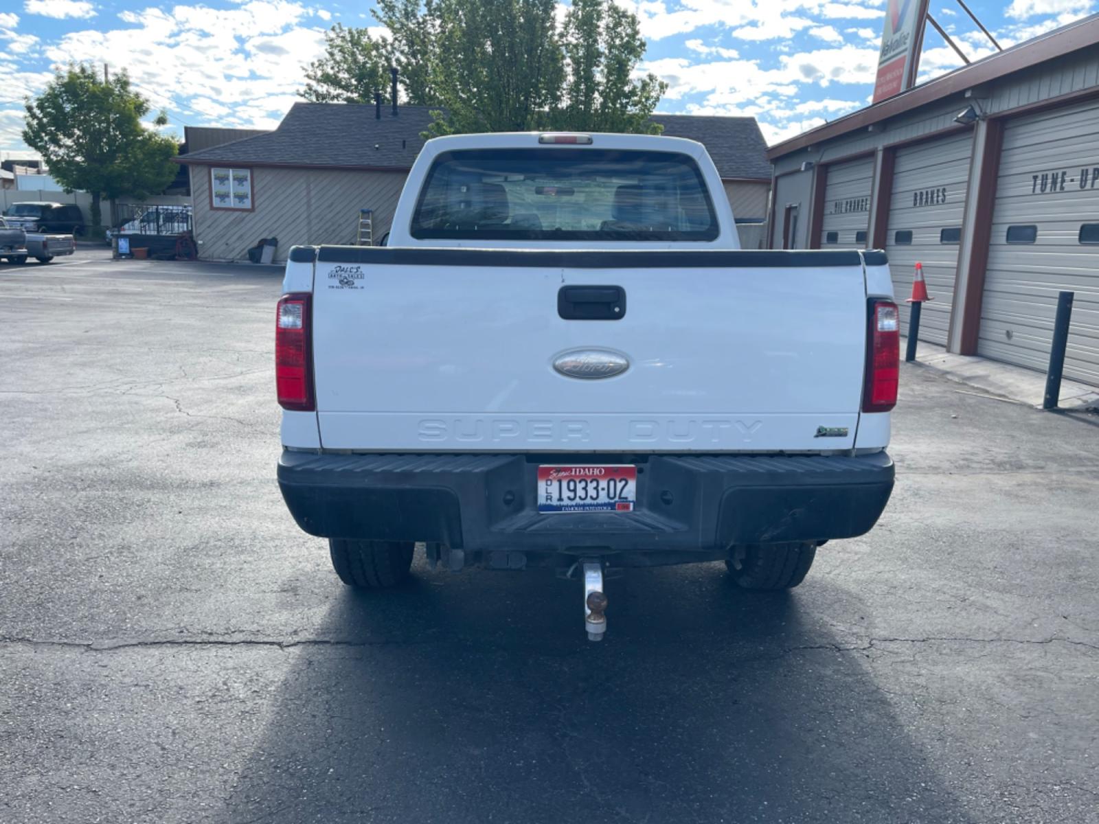 2011 Alpine White /Grey Ford F-350 SD XL (1FT8X3B62BE) with an 6.2 Liter V8 engine, AT transmission, located at 813 E Fairview Ave, Meridian , ID, 83642, (208) 336-8230, 43.618851, -116.384010 - Photo #5
